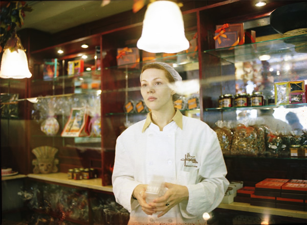 Laura Nash, Jacques Torres Shop, Brooklyn, 2003